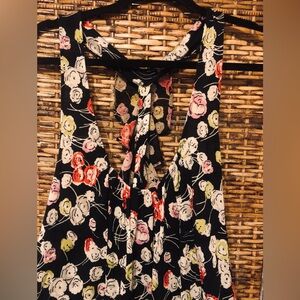 🎉RUFFLE BACK ANTHROPOLOGIE CUTE TOP!😍